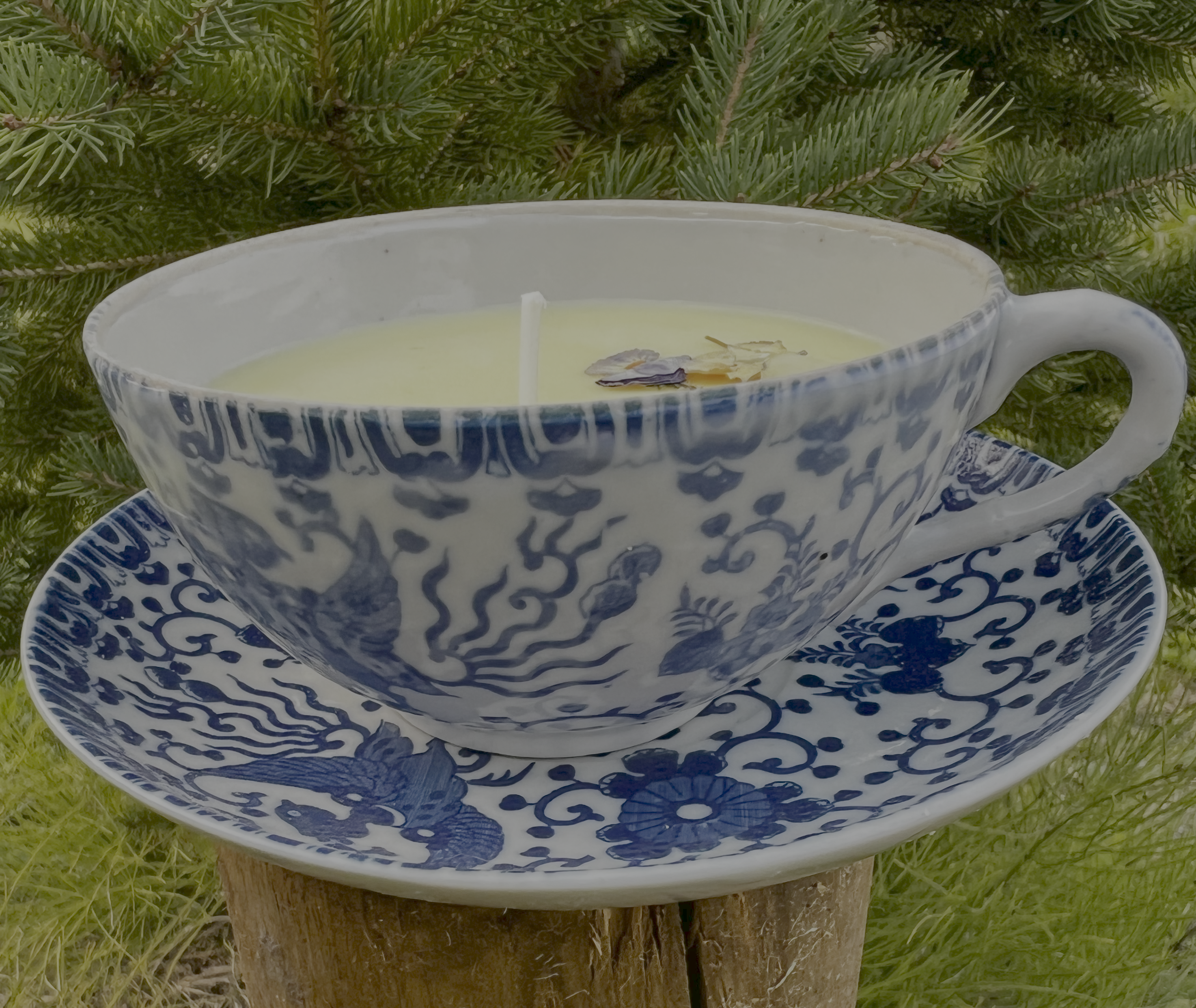 Vintage Teacup Candle – Oatmeal, Milk & Honey