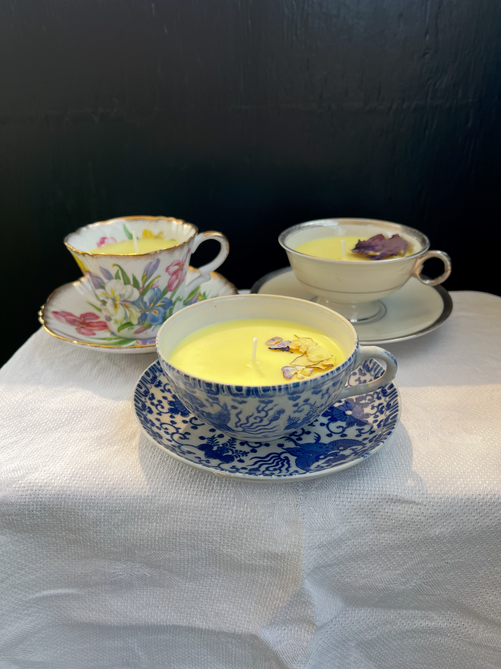 Vintage Teacup Candle – Oatmeal, Milk & Honey